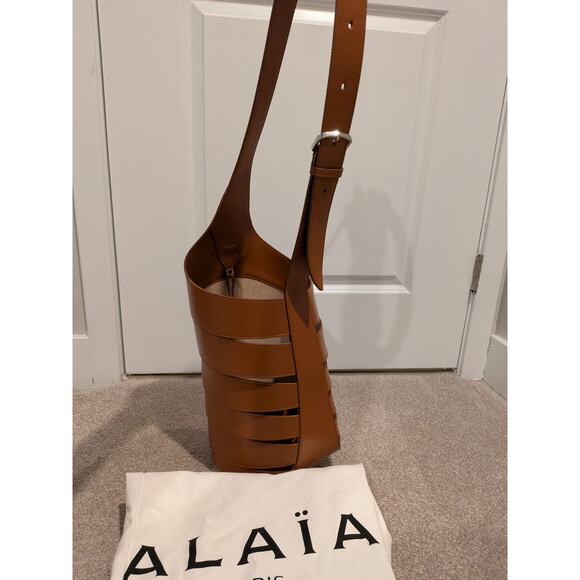 100% BRAND NEW - ALAIA Babel Brown Medium HandBag Bag $2980R! - Picture 5 of 14